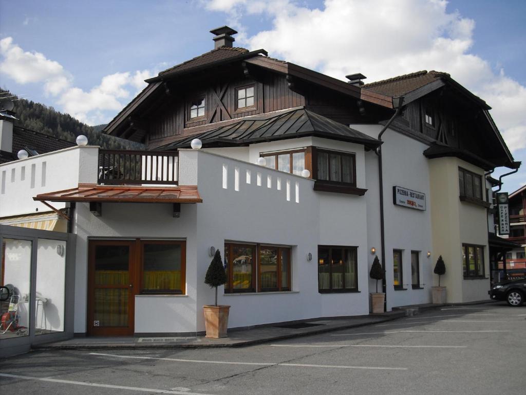 Pizzeria Restaurant Wieser Rasun di Sotto Ruang foto
