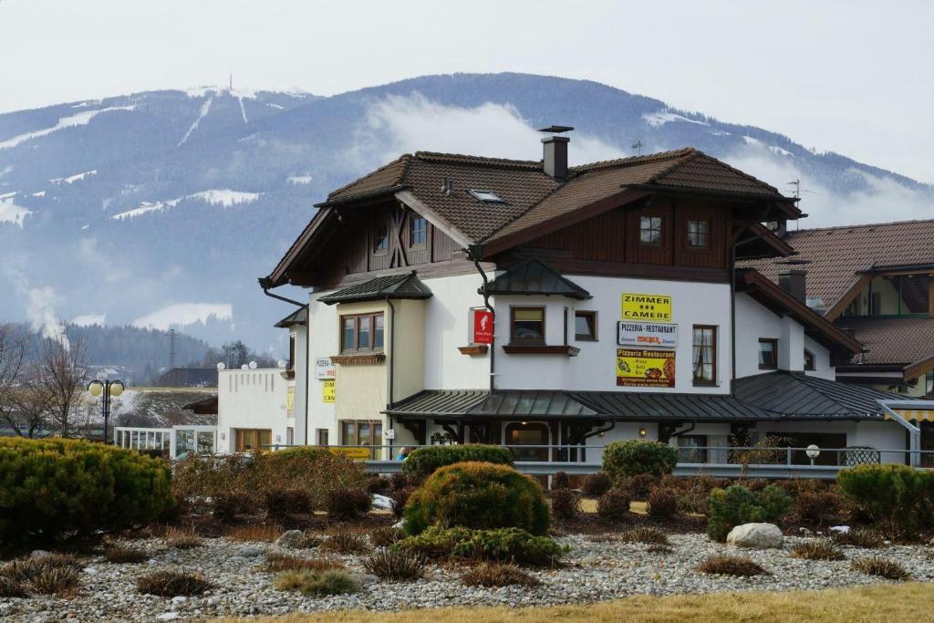 Pizzeria Restaurant Wieser Rasun di Sotto Bagian luar foto
